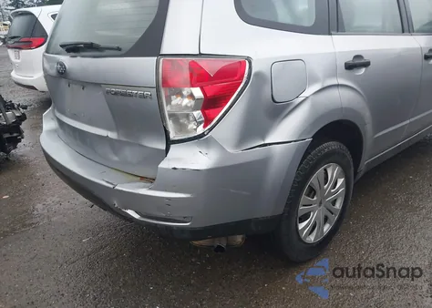 2013 Subaru Forester 2.5X из США, поврежденный, VIN JF2SHBAC5DH427608